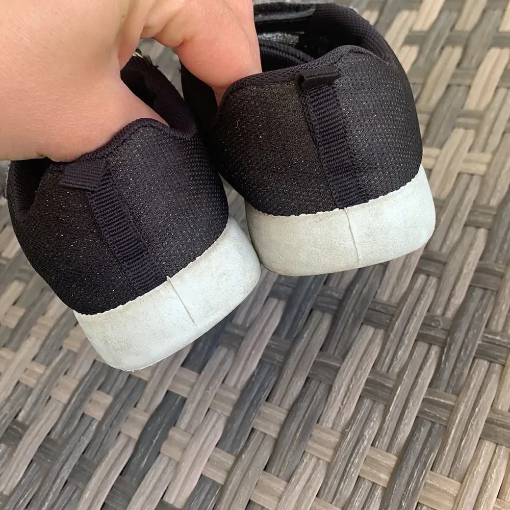 Toddler sneakers 👟